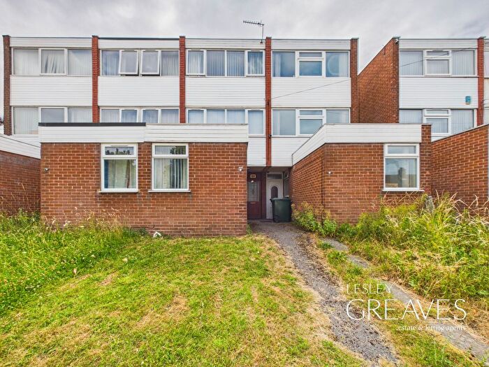 3 Bedroom Terraced House For Sale In Phoenix Avenue, Gedling, Nottingham, NG4