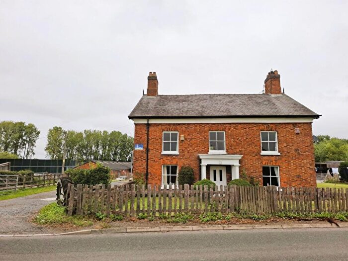 Farm House To Rent In Middlewich, Cheshire, CW10