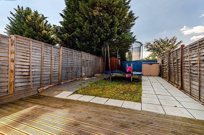 3 Bedroom Terraced House To Rent In Shroffold Road, Bromley, BR1