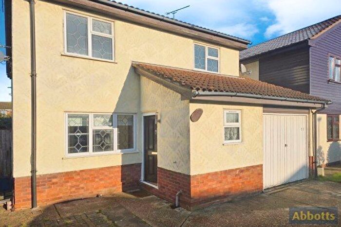 4 Bedroom Property To Rent In Staplegrove, Southend-On-Sea, SS3