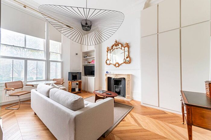 Studio To Rent In Gloucester Terrace, Bayswater, London, W2