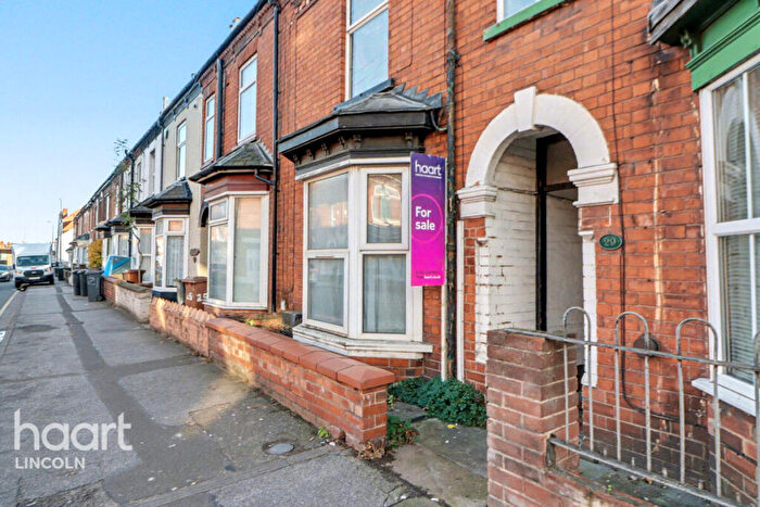 2 Bedroom Terraced House For Sale In Dixon Street, Lincoln, LN5