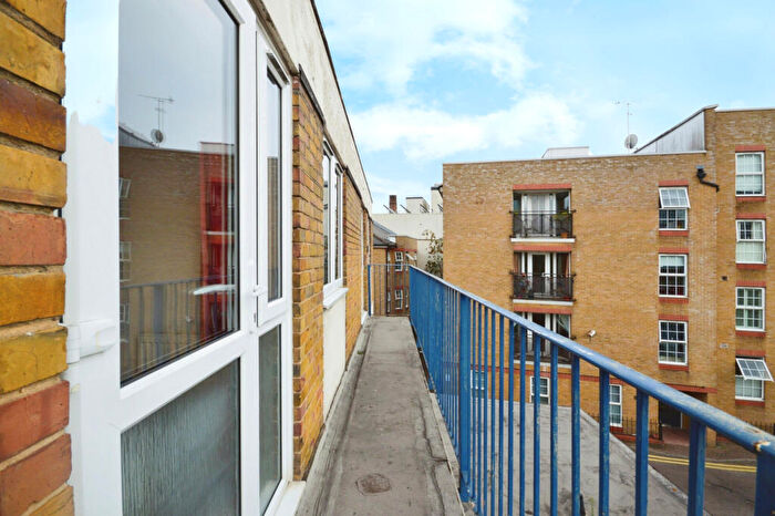 5 Bedroom Maisonette To Rent In O'Leary Square, London, E1