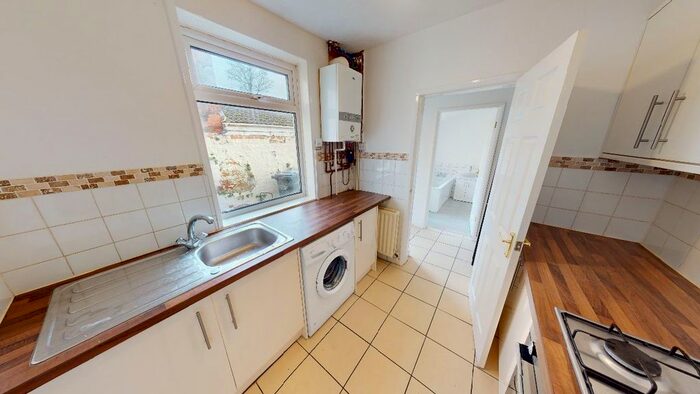 4 Bedroom Terraced House To Rent In Reynoldson Street, Hull, HU5