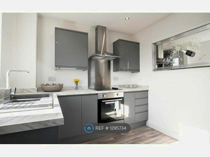 2 Bedroom Flat To Rent In Coopers Way, Blackpool FY1