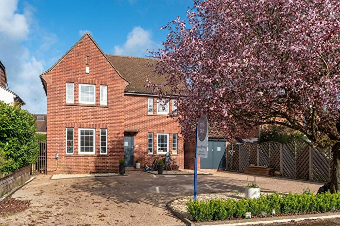 4 Bedroom Detached House For Sale In Blandford Avenue, Oxford, OX2