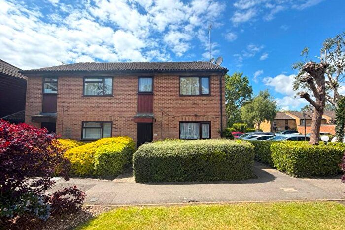 1 Bedroom Terraced House For Sale In Avondale, Ash Vale, Surrey, GU12