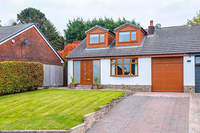 3 Bedroom Semi-detached Bungalow For Sale In St. Helens Road, Whittle-Le-Woods, Chorley, PR6