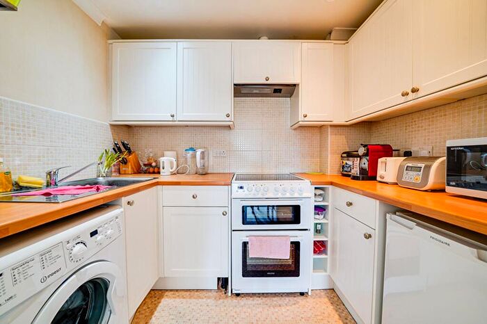 1 Bedroom Flat To Rent In Gresley Lodge, Old North Road, Royston, SG8