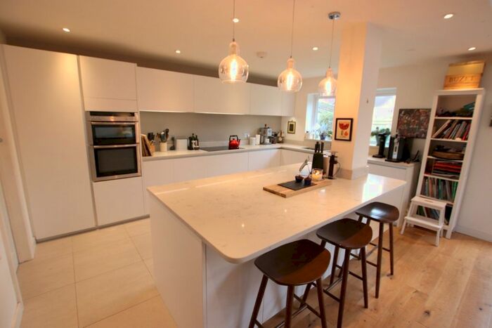 4 Bedroom Semi-Detached House To Rent In Woodcote Way, Caversham, Reading, RG4