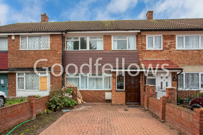 3 Bedroom House To Rent In Ormerod Gardens, Mitcham, Surrey, CR4