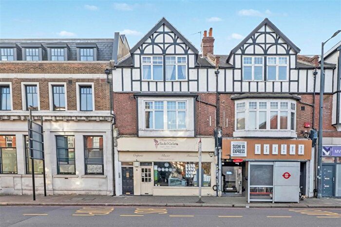 1 Bedroom Flat For Sale In Upper Richmond Road West, East Sheen, SW14