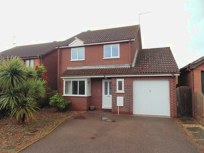 4 Bedroom Detached House To Rent In Burton Close, Diss, Norfolk, IP22