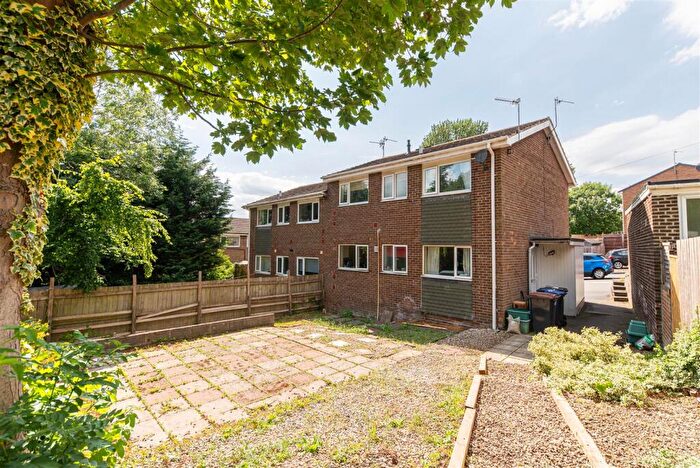 2 Bedroom Flat To Rent In Blanchland Avenue, Durham, Tyne And Wear, DH1