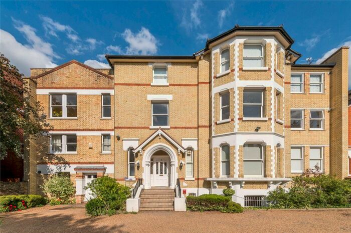1 Bedroom Flat To Rent In Colinette Road, Putney Heath, SW15