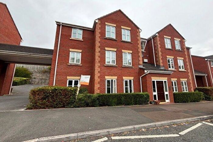 2 Bedroom Flat To Rent In Kinnerton Way, Exeter, EX4