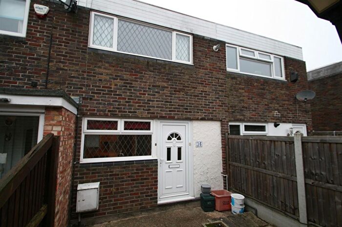 2 Bedroom Terraced House To Rent In Wickham Place, Kingswood, SS16