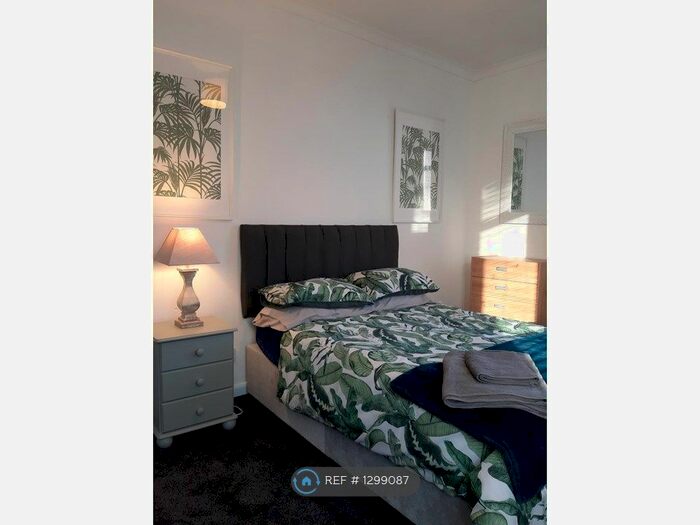 2 Bedroom Flat To Rent In Furze Court, Carlisle CA1