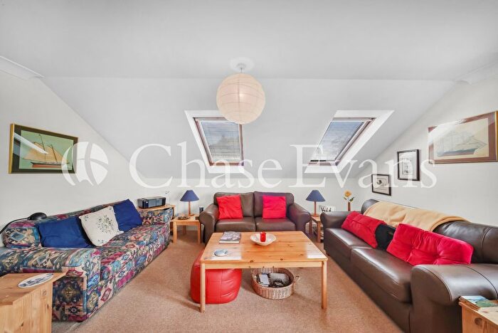 1 Bedroom Flat For Sale In Cumberland Mills Square, Isle Of Dogs, London, E14
