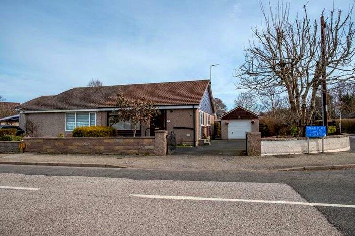 2 Bedroom Property For Sale In Straik Place, Westhill, AB32