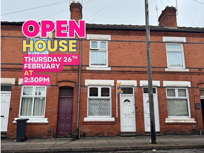 3 Bedroom Terraced House For Sale In Herschell Street, Leicester, LE2