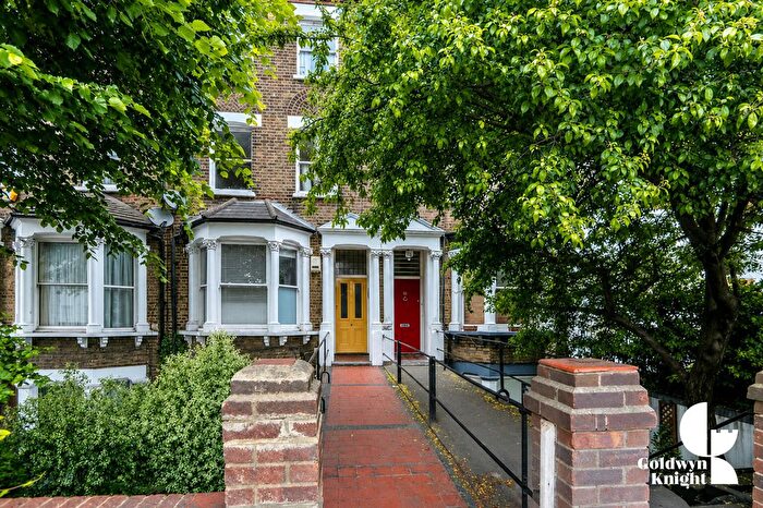 2 Bedroom Flat For Sale In Blackheath Road, London, SE10