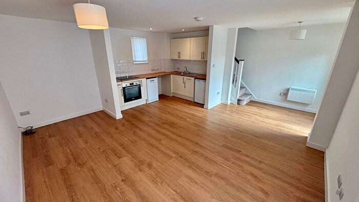 2 Bedroom Terraced House To Rent In East Reach, Taunton, TA1