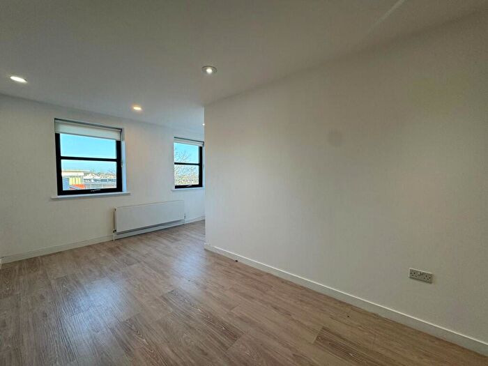 1 Bedroom Apartment To Rent In Darwin House, Exeter, EX1