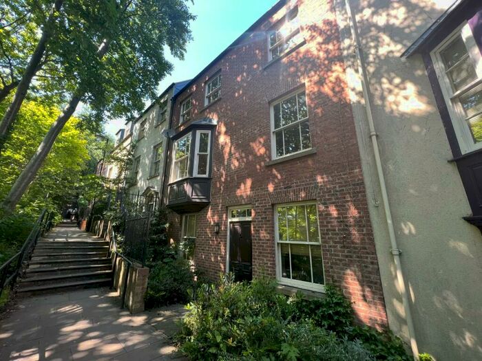 4 Bedroom Town House To Rent In Highgate, Durham City, DH1