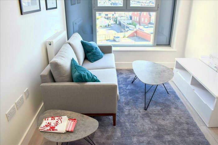 2 Bedroom Flat To Rent In New London Road, Chelmsford, Essex, CM2