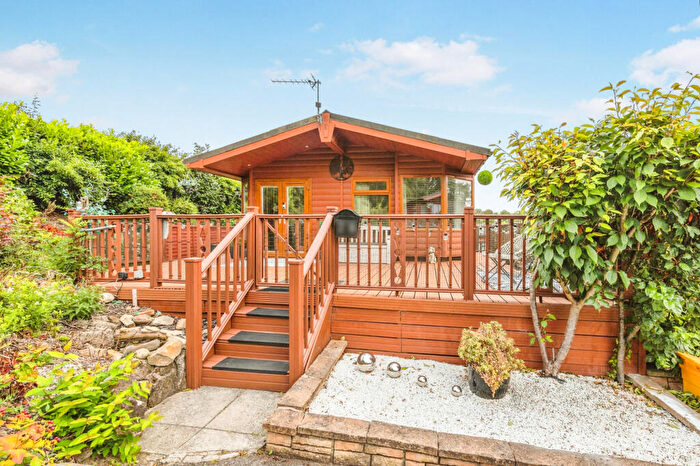 2 Bedroom Park Home For Sale In Durham, County Durham, DH1