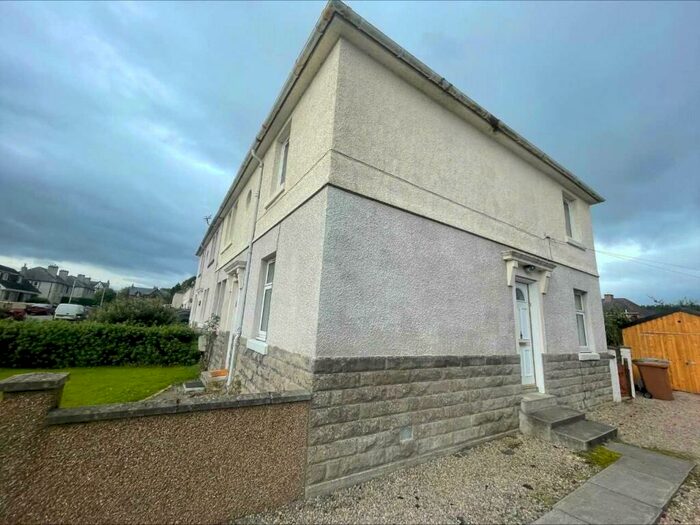 2 Bedroom Flat To Rent In Lochalsh Road, Inverness, Highland, IV3
