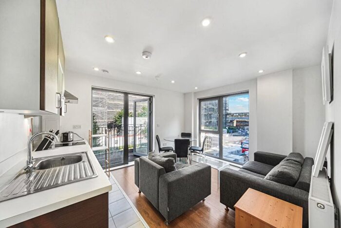 Studio To Rent In Hodgeson House, Christian Street, E1