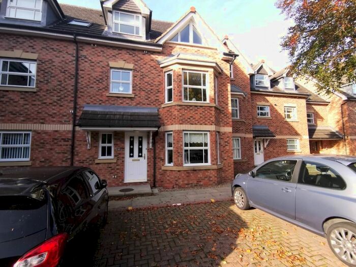 2 Bedroom Flat To Rent In Whinstone Mews, Benton, Newcastle Upon Tyne NE12