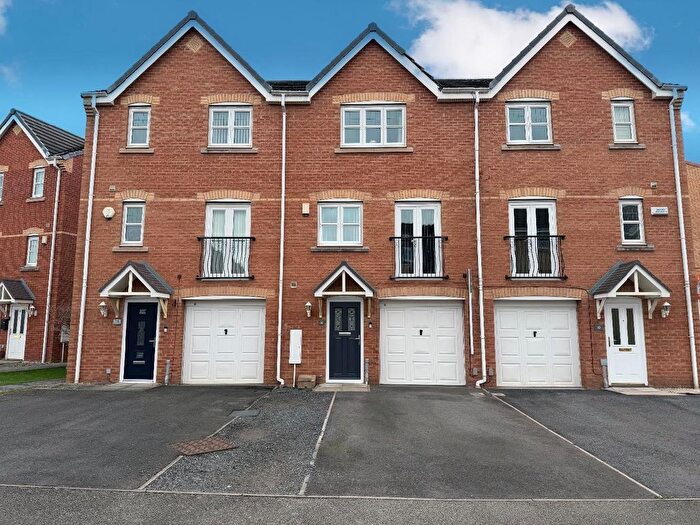 4 Bedroom Town House For Sale In Nightingale Drive, Stockton-On-Tees, TS19