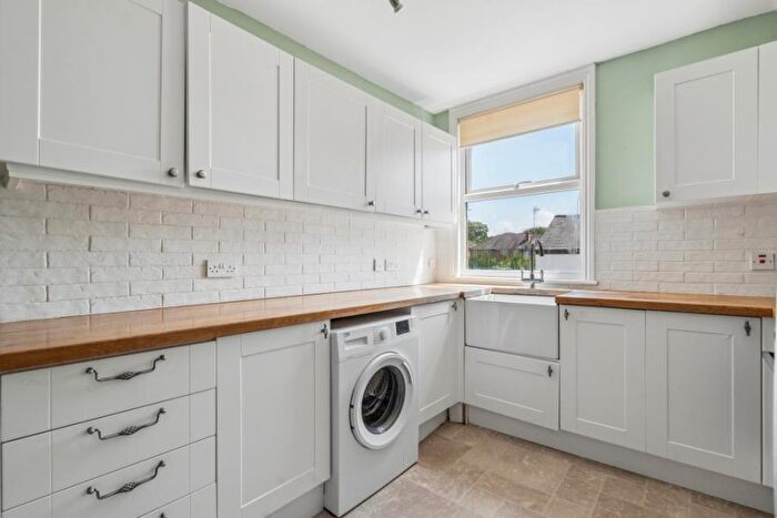 2 Bedroom Apartment To Rent In High Street, Northwood, HA6