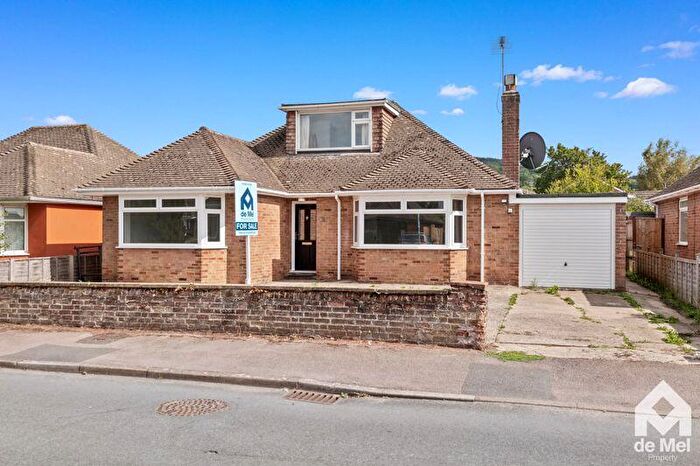 4 Bedroom Detached Bungalow For Sale In Lambert Gardens, Shurdington, Gloucestershire, GL51