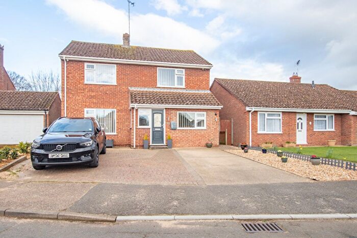 4 Bedroom Detached House For Sale In Old Hall Drive, Dersingham, King's Lynn, Norfolk, PE31