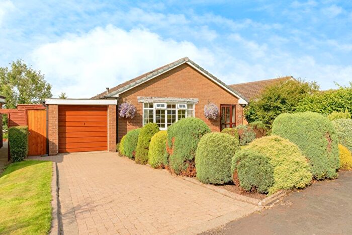 3 Bedroom Bungalow For Sale In Laneside Avenue, Higham, Lancashire, BB12