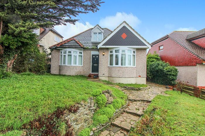 3 Bedroom Bungalow To Rent In Hill Road, Fareham, Hampshire, PO16