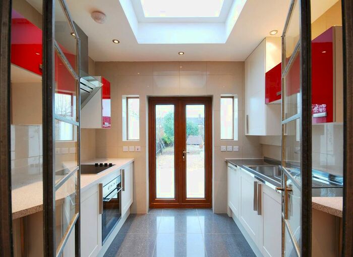 1 Bedroom Flat To Rent In Norbury Crescent, Norbury, London, SW16