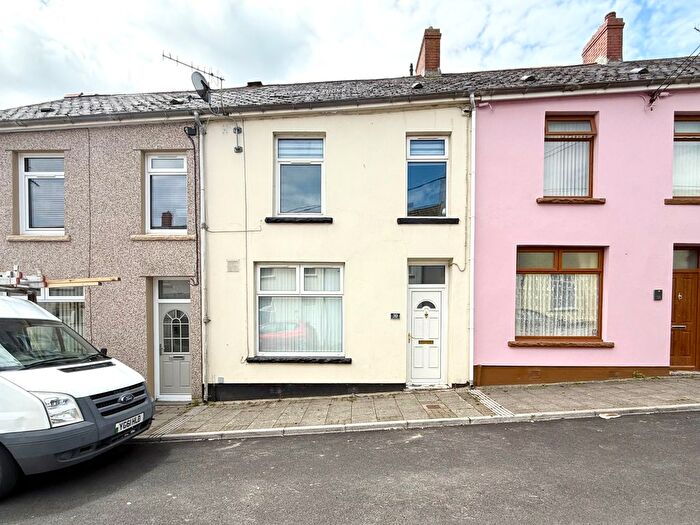 3 Bedroom Terraced House For Sale In Queen Street, Cwmdare, Aberdare, CF44