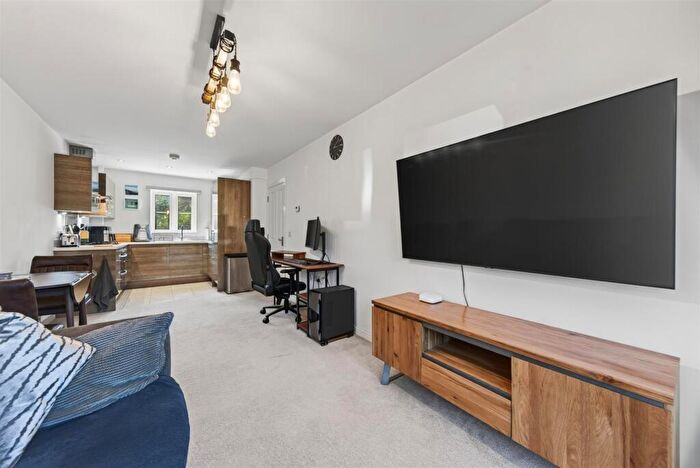 1 Bedroom Apartment For Sale In Bedgebury Place, Kents Hill, Milton Keynes, MK7