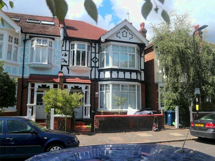 1 Bedroom Flat To Rent In Fordhook Avenue, London, Greater London, W5