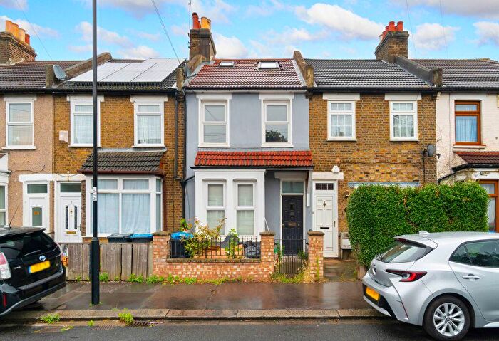 4 Bedroom Terraced House To Rent In Bridport Road, Thornton Heath, CR7