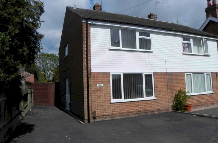 3 Bedroom Semi-Detached House To Rent In Western Road, Mickleover, Derby, DE3