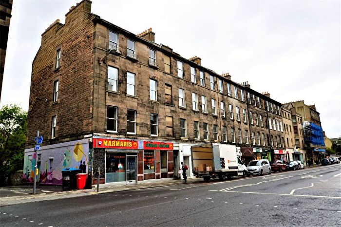 3 Bedroom Flat To Rent In Clerk Street, Newington, Edinburgh, EH8