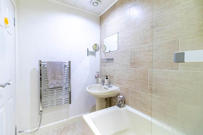 1 Bedroom Flat For Sale In Malcolm Street, Dundee, DD4