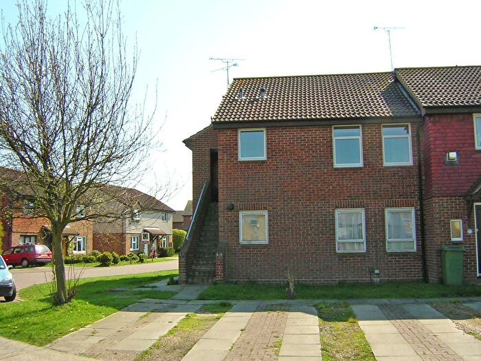 Studio To Rent In Satis Avenue, Milton, Sittingbourne, Kent, ME10