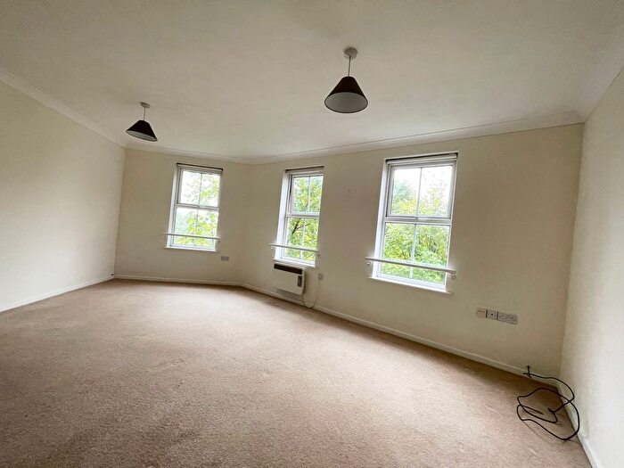 2 Bedroom Flat To Rent In Daniel Hill Mews, Sheffield, S6